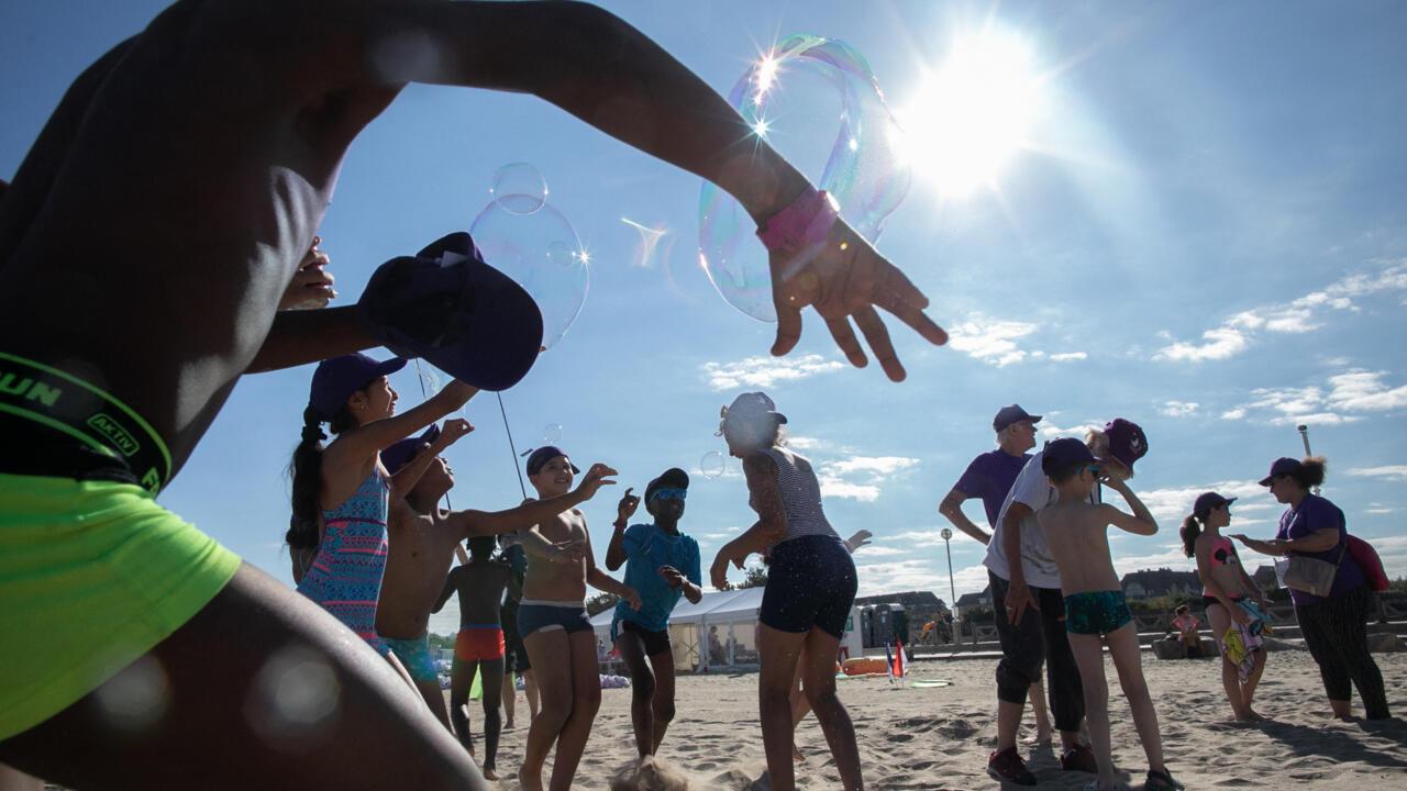Persistent Inequality: 40% of French Citizens Unable to Afford Vacations for Decades