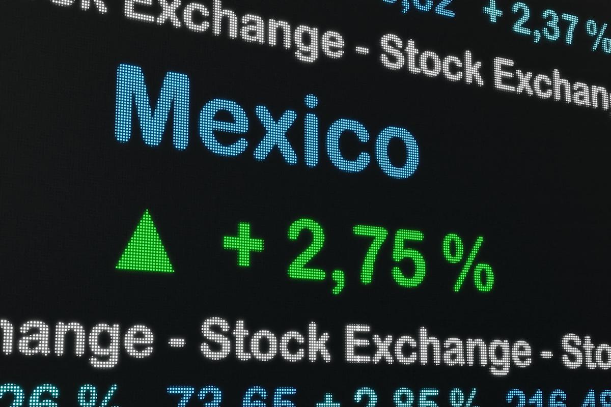 US vs. Foreign Stocks: Why International Markets Are Outperforming in 2025